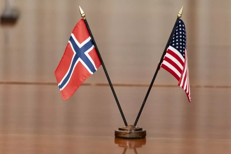 Вибух біля посольства США в Осло: поліція Норвегії розслідує можливий теракт у центрі столиці